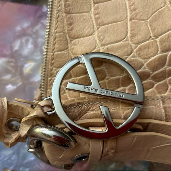 Francesco Biasia Beige Leather Animal Embossed Shoulder Bag Like New - Picture 6 of 9